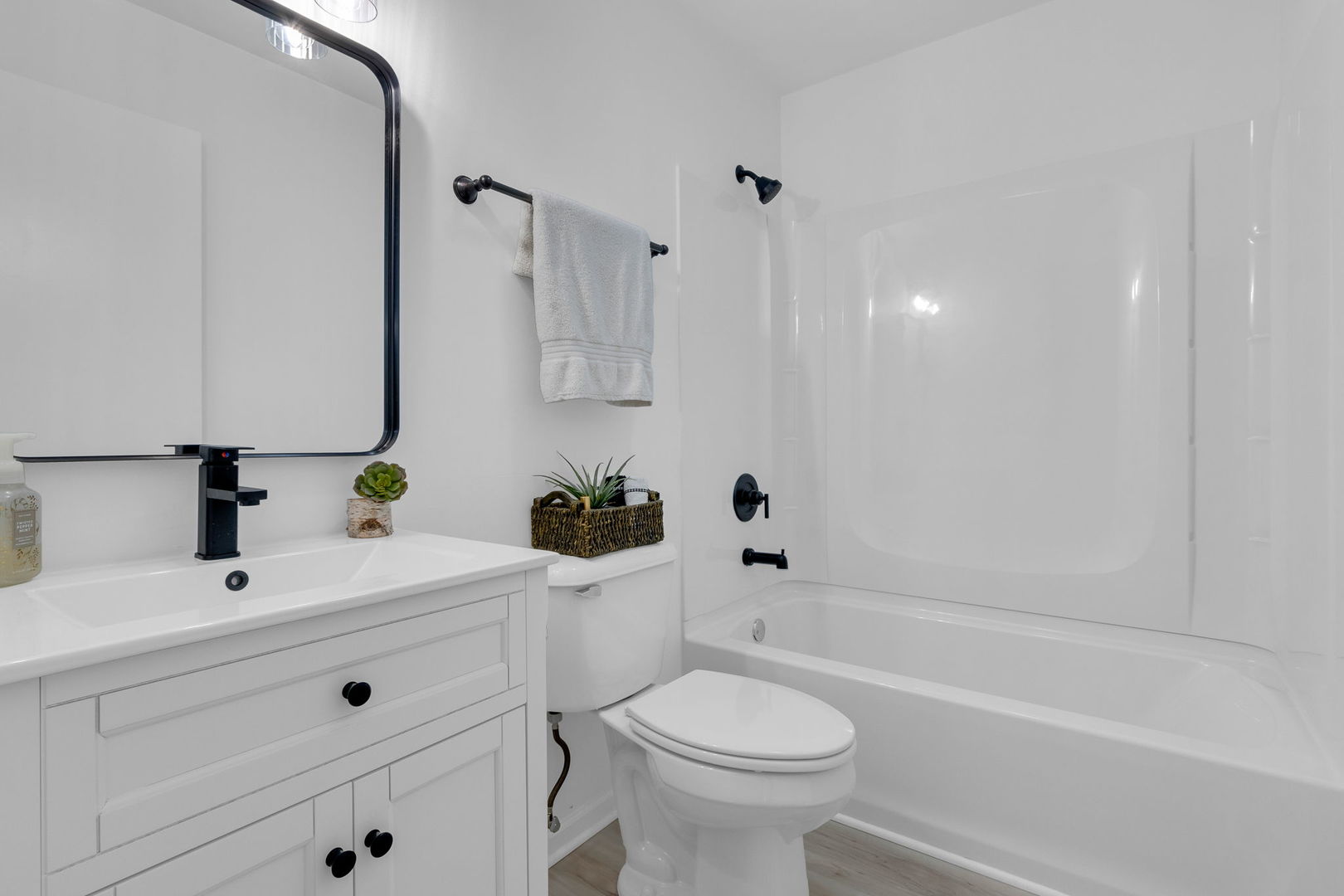 10615 Mathew Street, Huntley, IL 60142