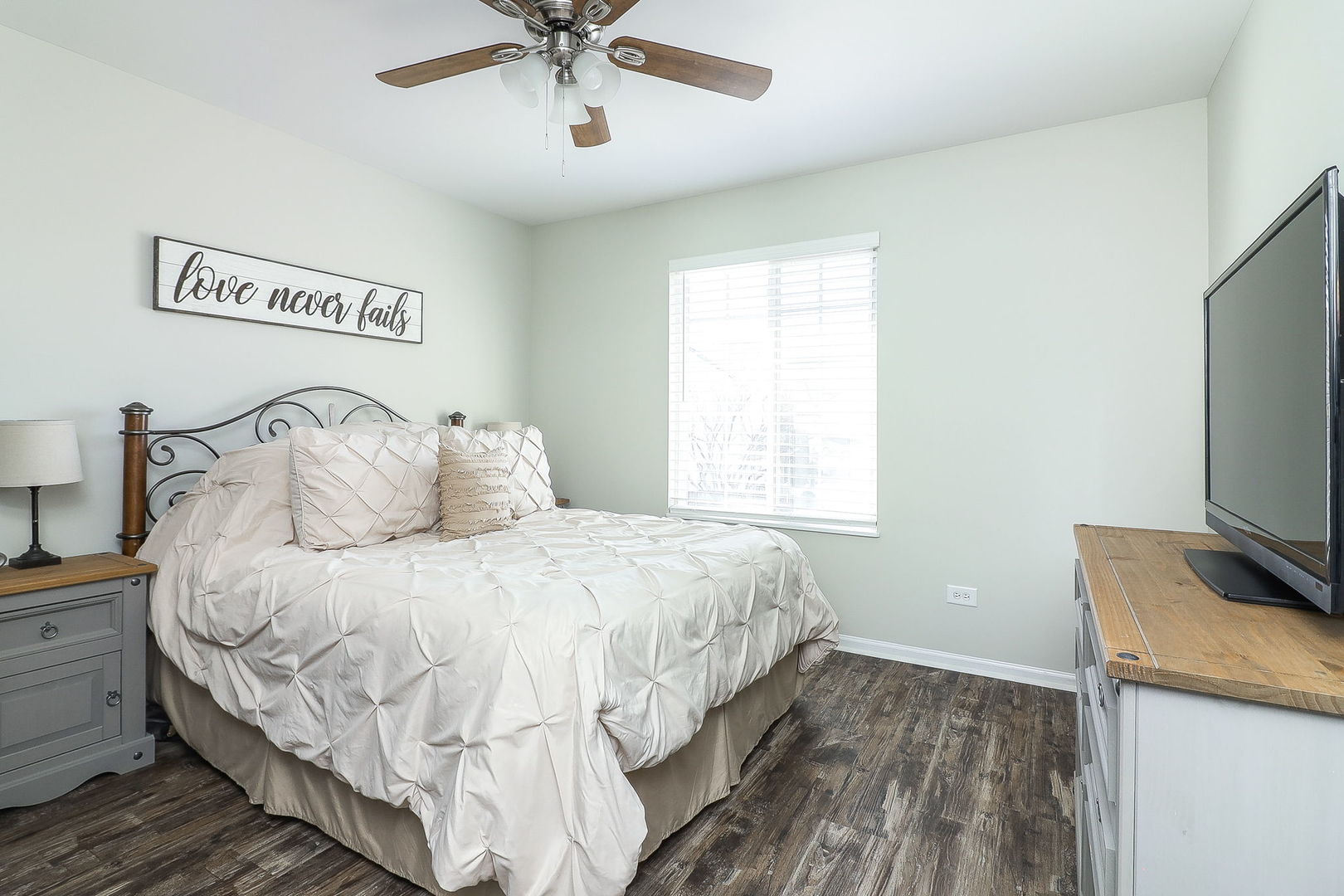 75 STRAWFLOWER Court #75, Romeoville, IL 60446