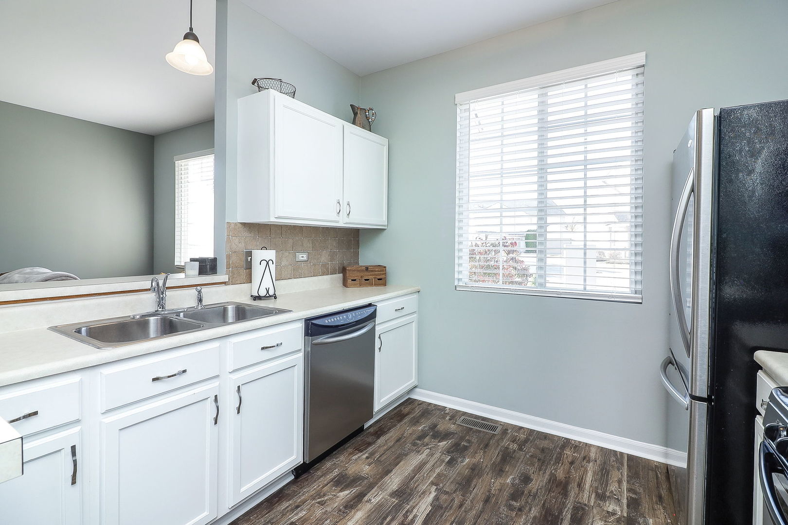 75 STRAWFLOWER Court #75, Romeoville, IL 60446