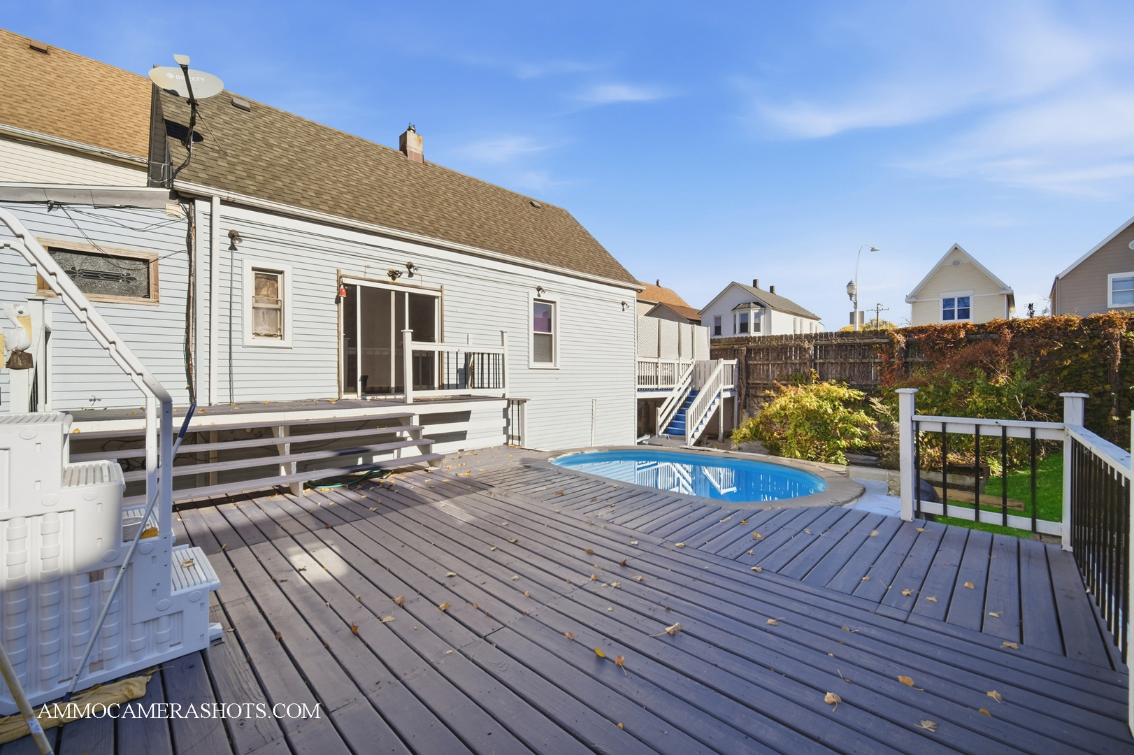 9018 S Brandon Avenue, Chicago, IL 60617