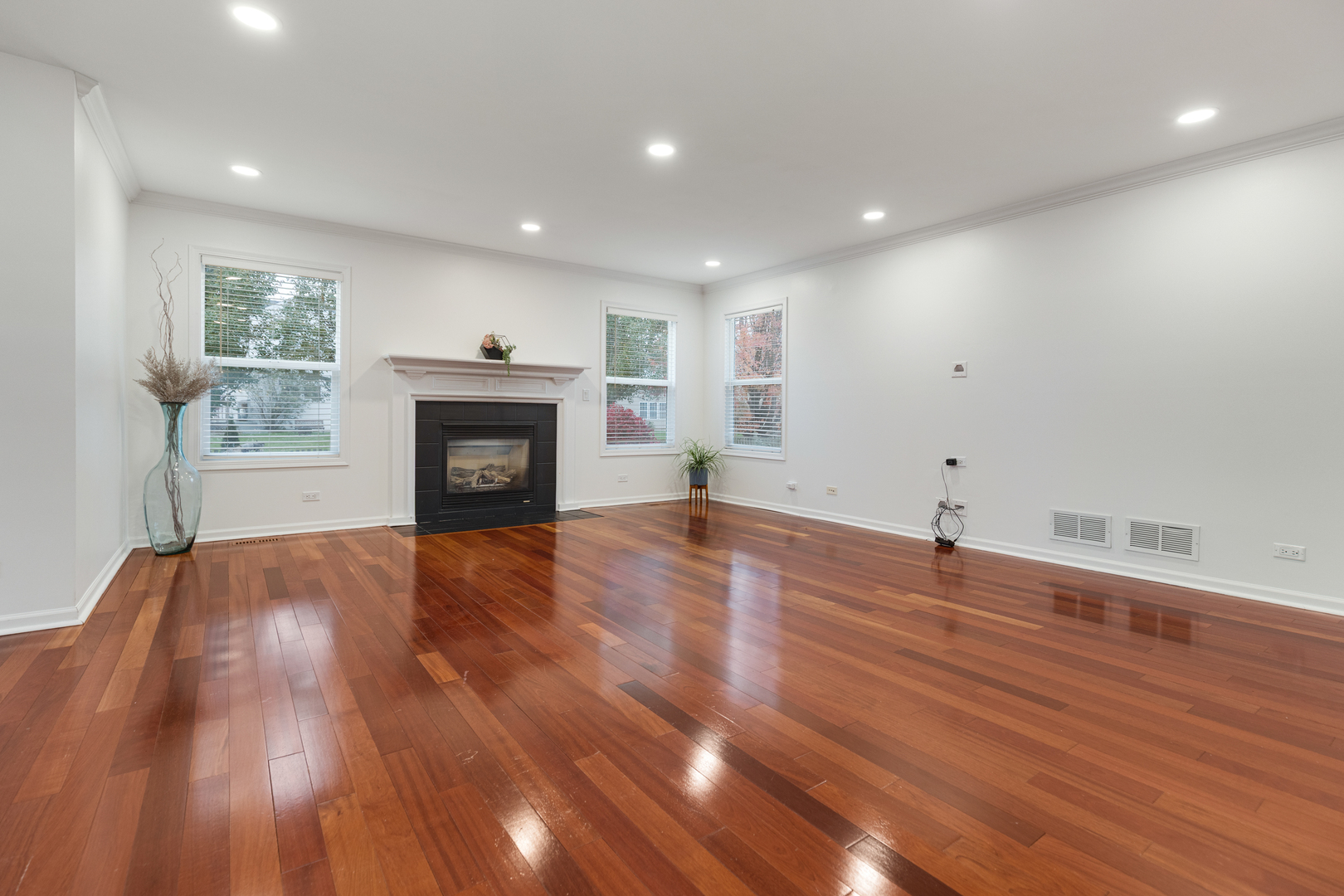 Campton Hills, IL 60175