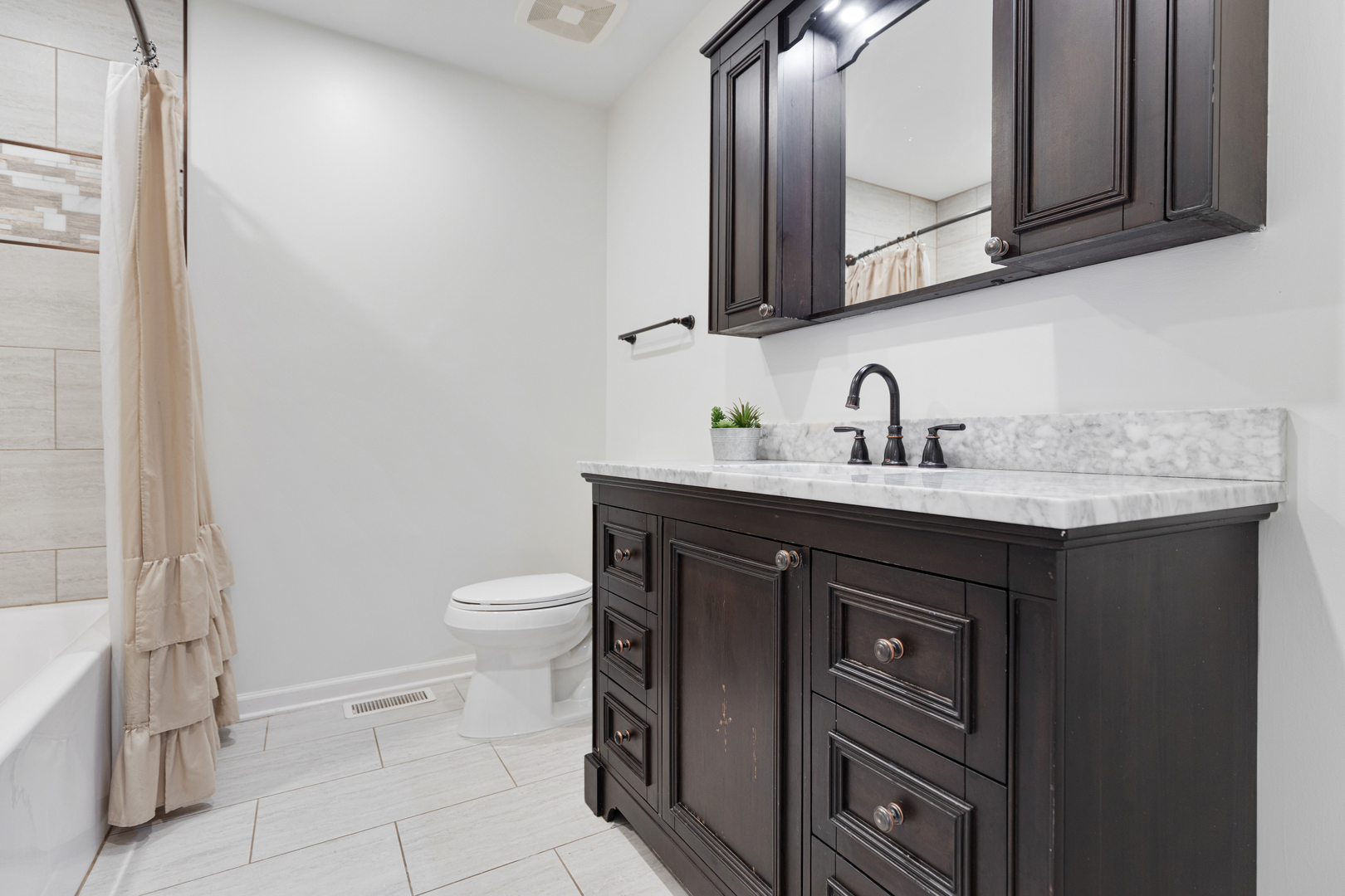 Campton Hills, IL 60175