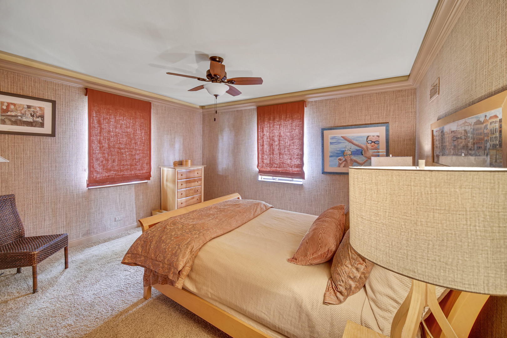 9305 S Hoyne Avenue, Chicago, IL 60643