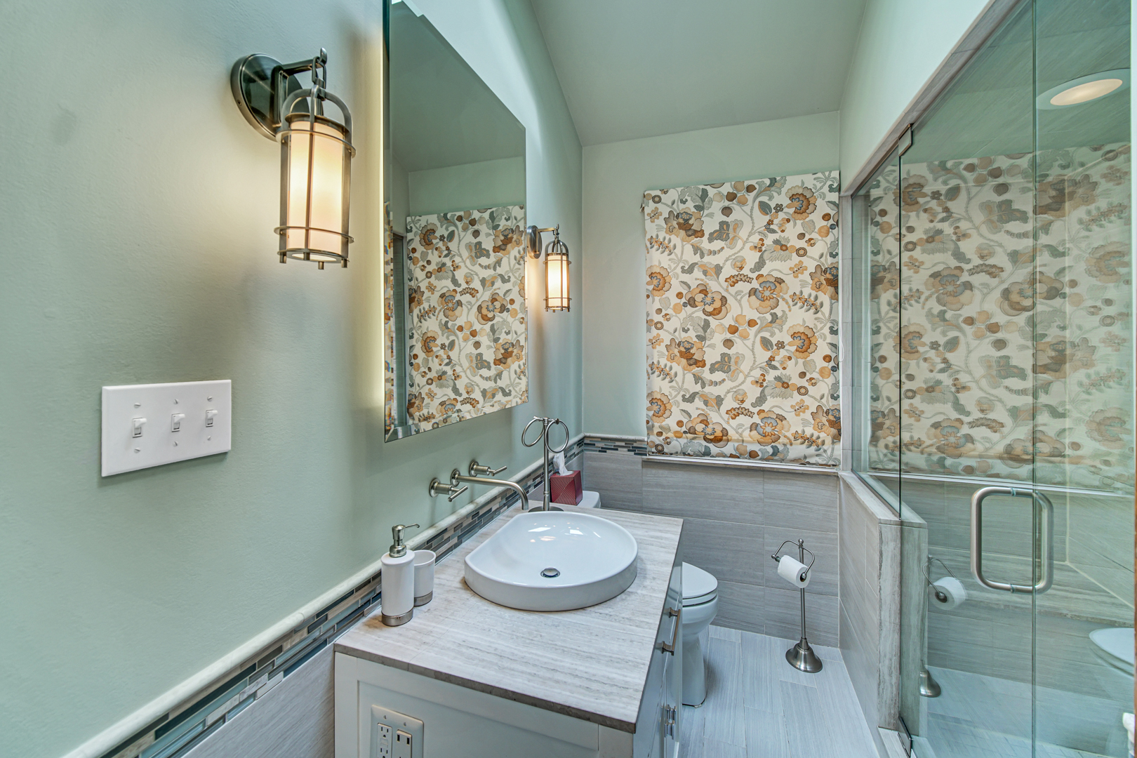 9305 S Hoyne Avenue, Chicago, IL 60643