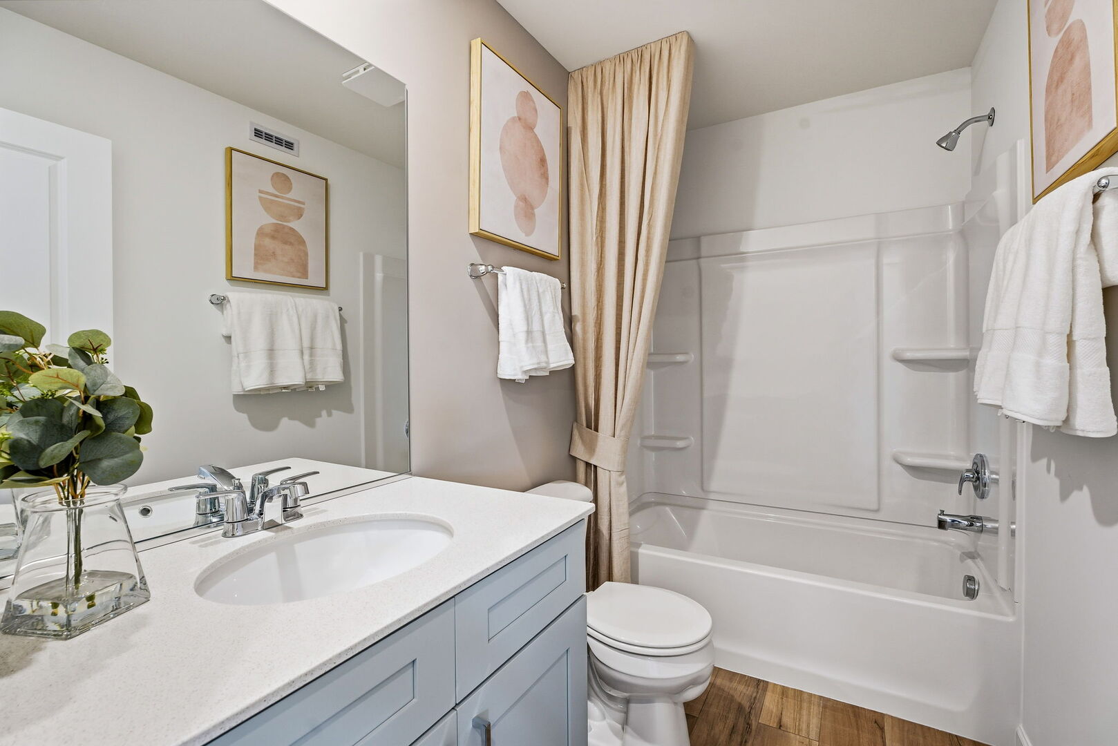 2003 Kensington Lane #01004, Hoffman Estates, IL 60169