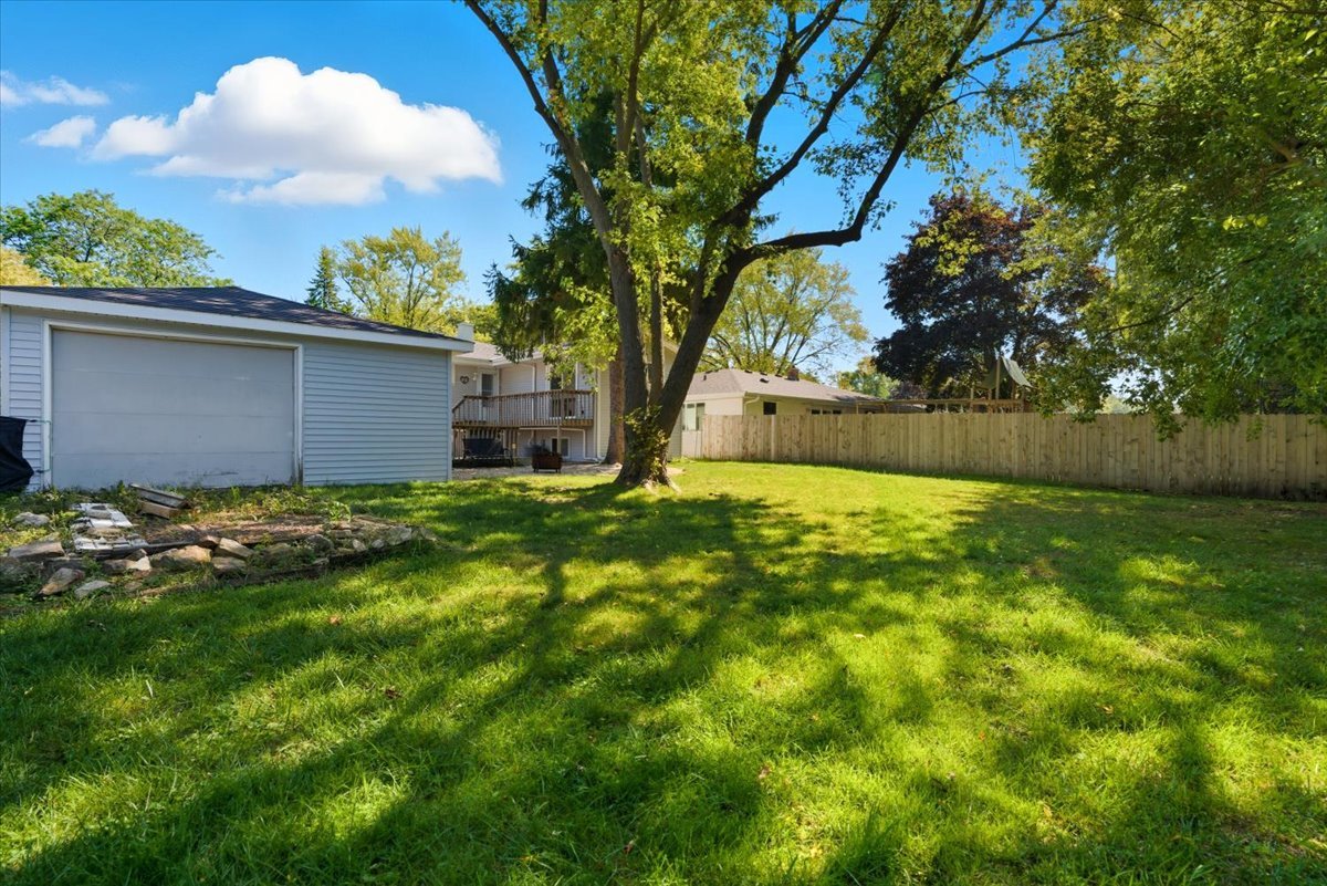 830 Russell Avenue, Winthrop Harbor, IL 60096