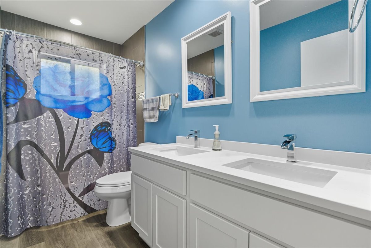 830 Russell Avenue, Winthrop Harbor, IL 60096