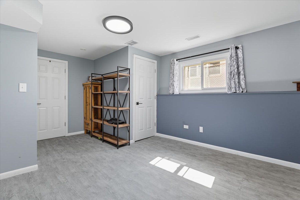 830 Russell Avenue, Winthrop Harbor, IL 60096