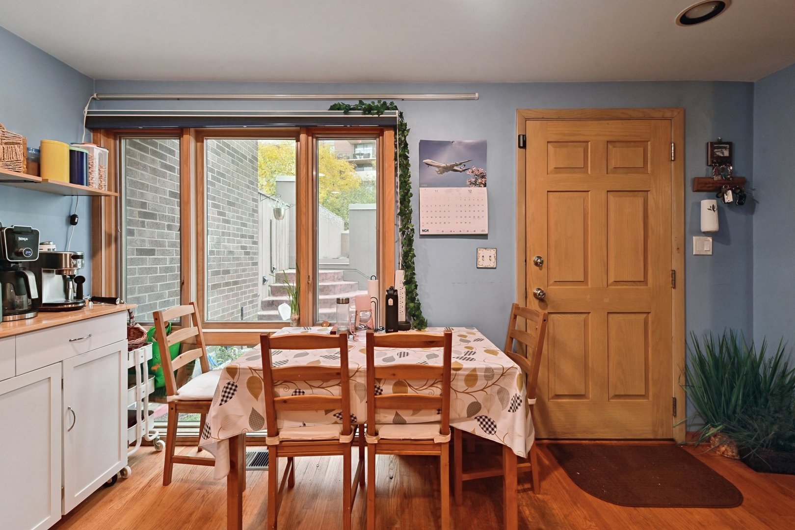 351 S Dominion Drive, Wood Dale, IL 60191