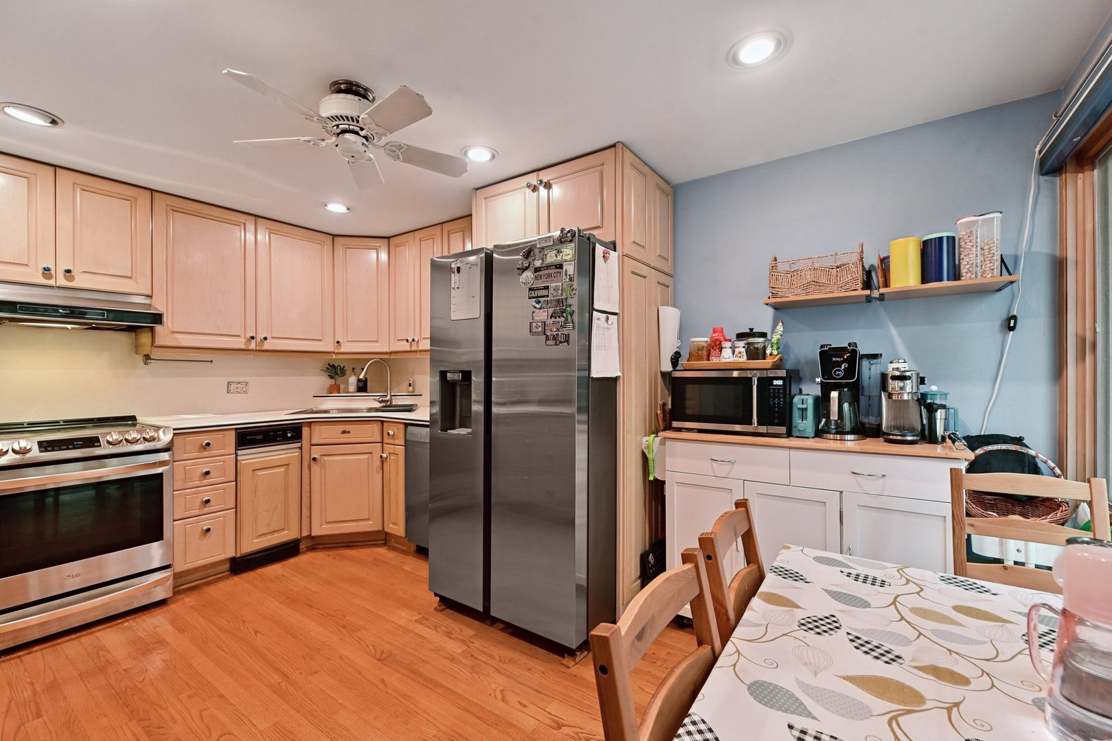 351 S Dominion Drive, Wood Dale, IL 60191