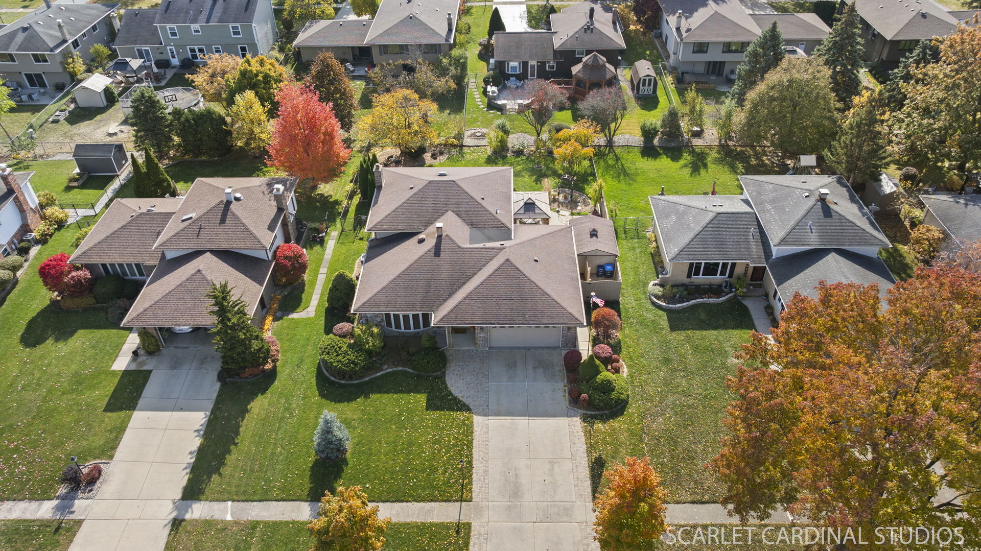 1819 Holly Avenue, Darien, IL 60561