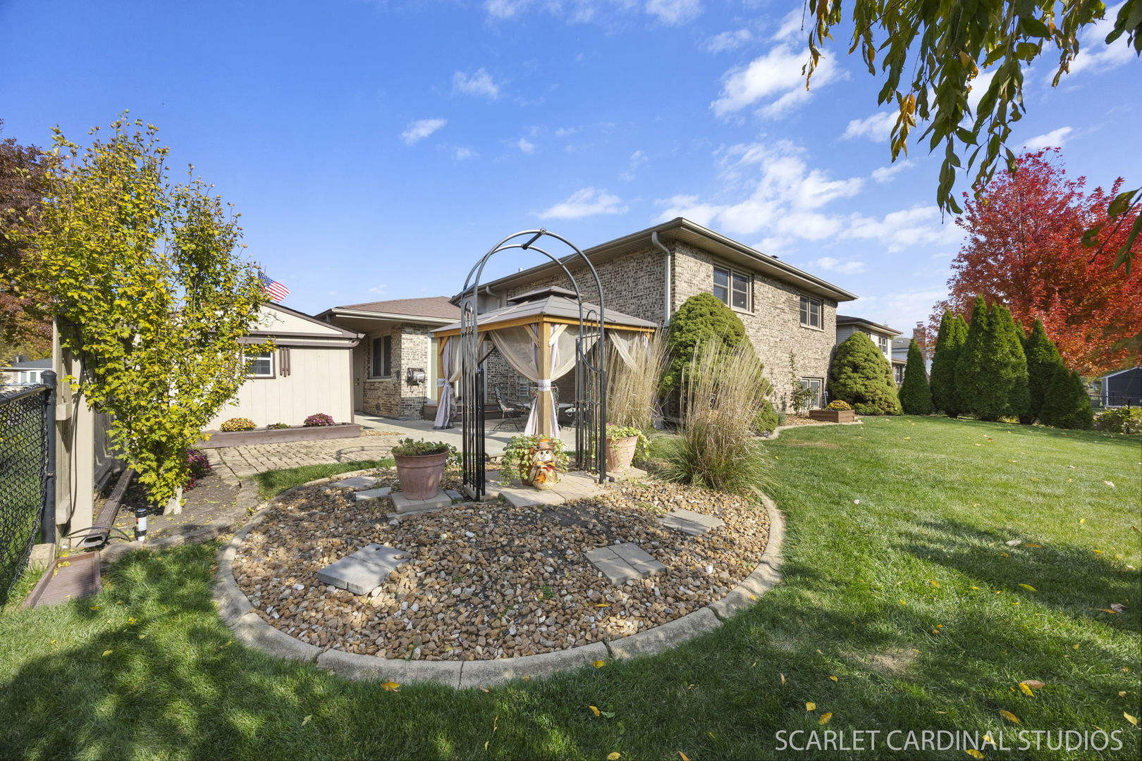 1819 Holly Avenue, Darien, IL 60561