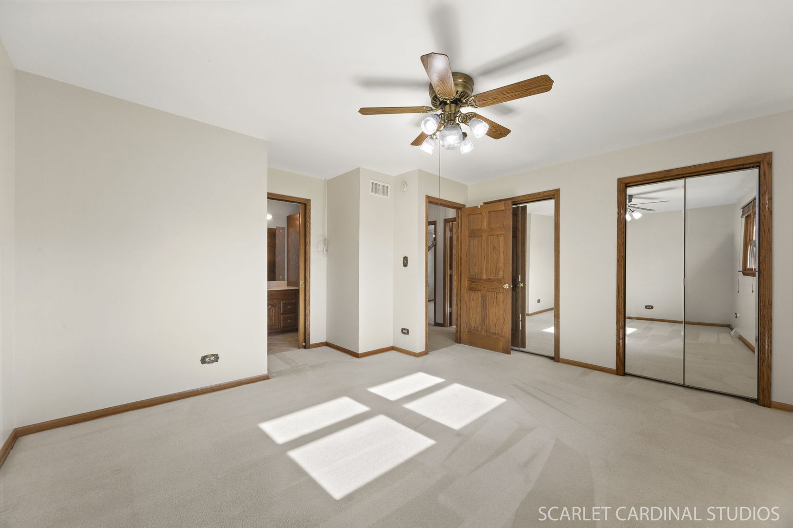 1819 Holly Avenue, Darien, IL 60561