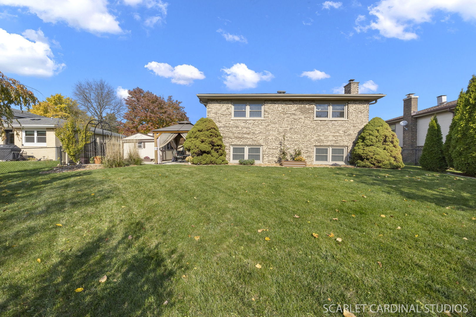 1819 Holly Avenue, Darien, IL 60561