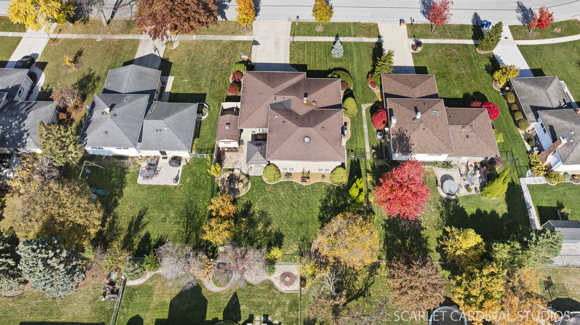 1819 Holly Avenue, Darien, IL 60561