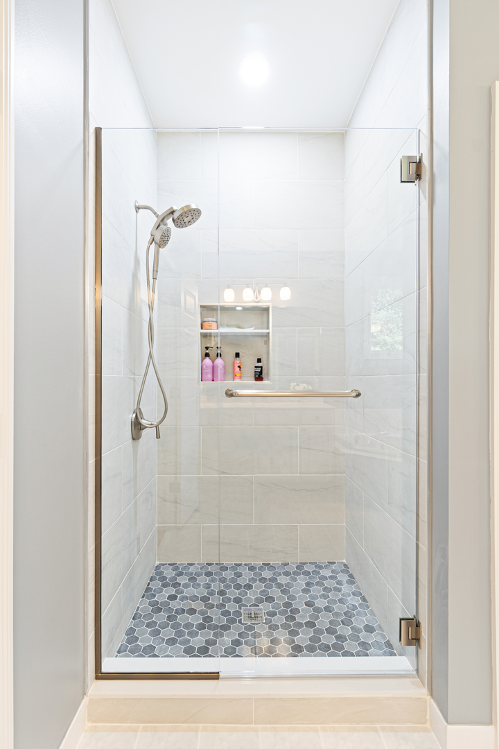 2803 Wildflower Court, Glenview, IL 60026