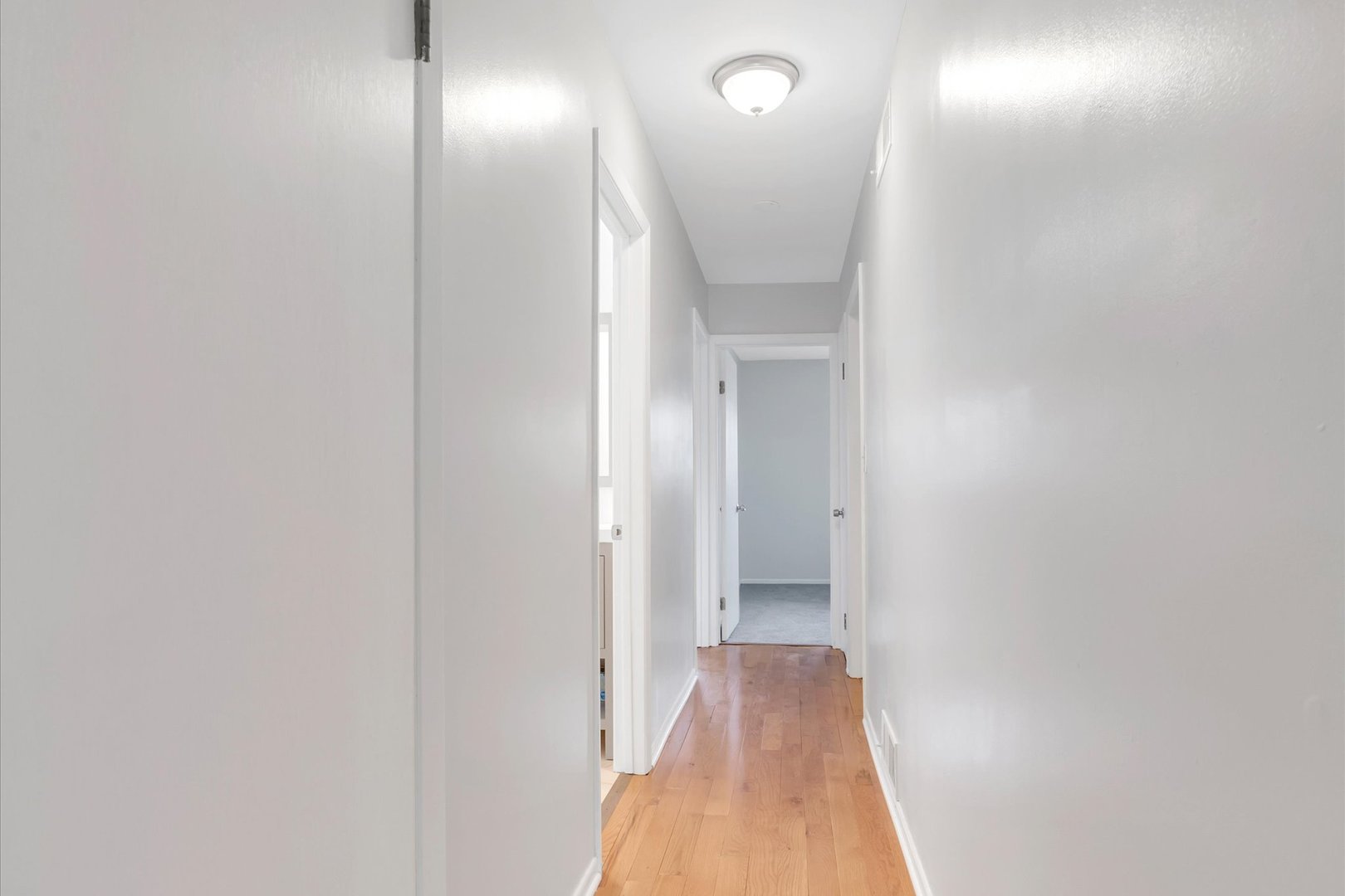 5119 N Tripp Avenue, Chicago, IL 60630