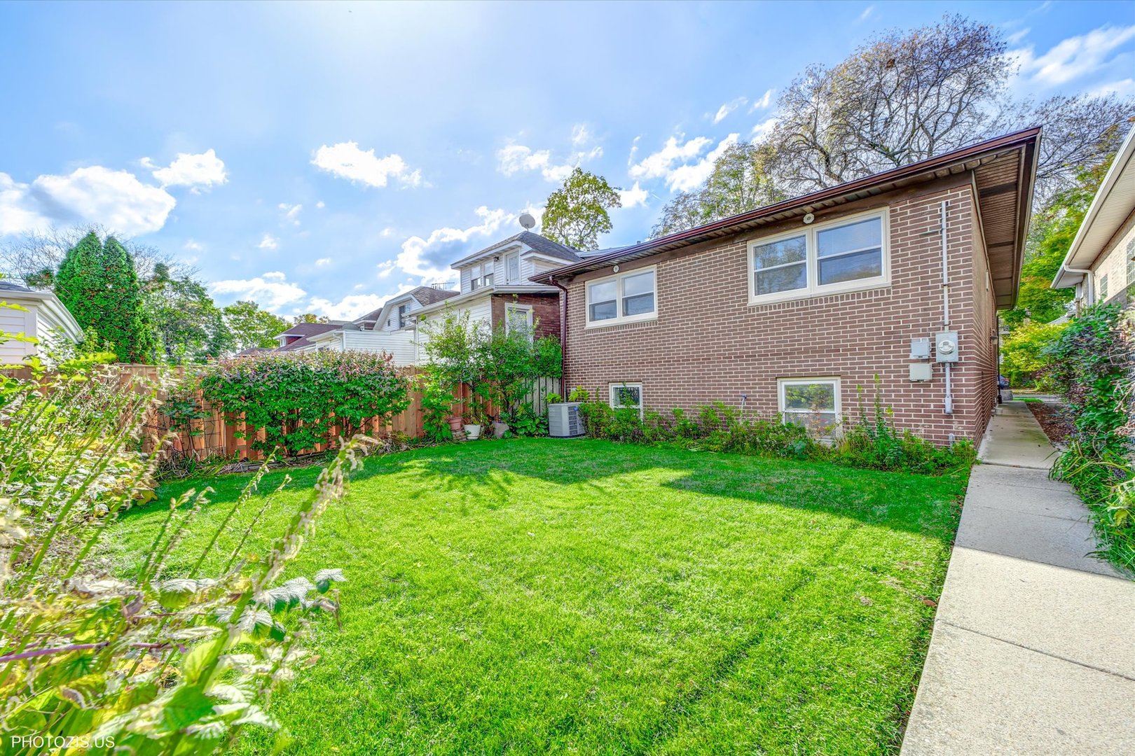 5119 N Tripp Avenue, Chicago, IL 60630