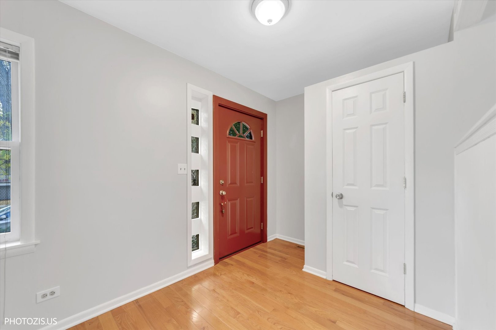 5119 N Tripp Avenue, Chicago, IL 60630