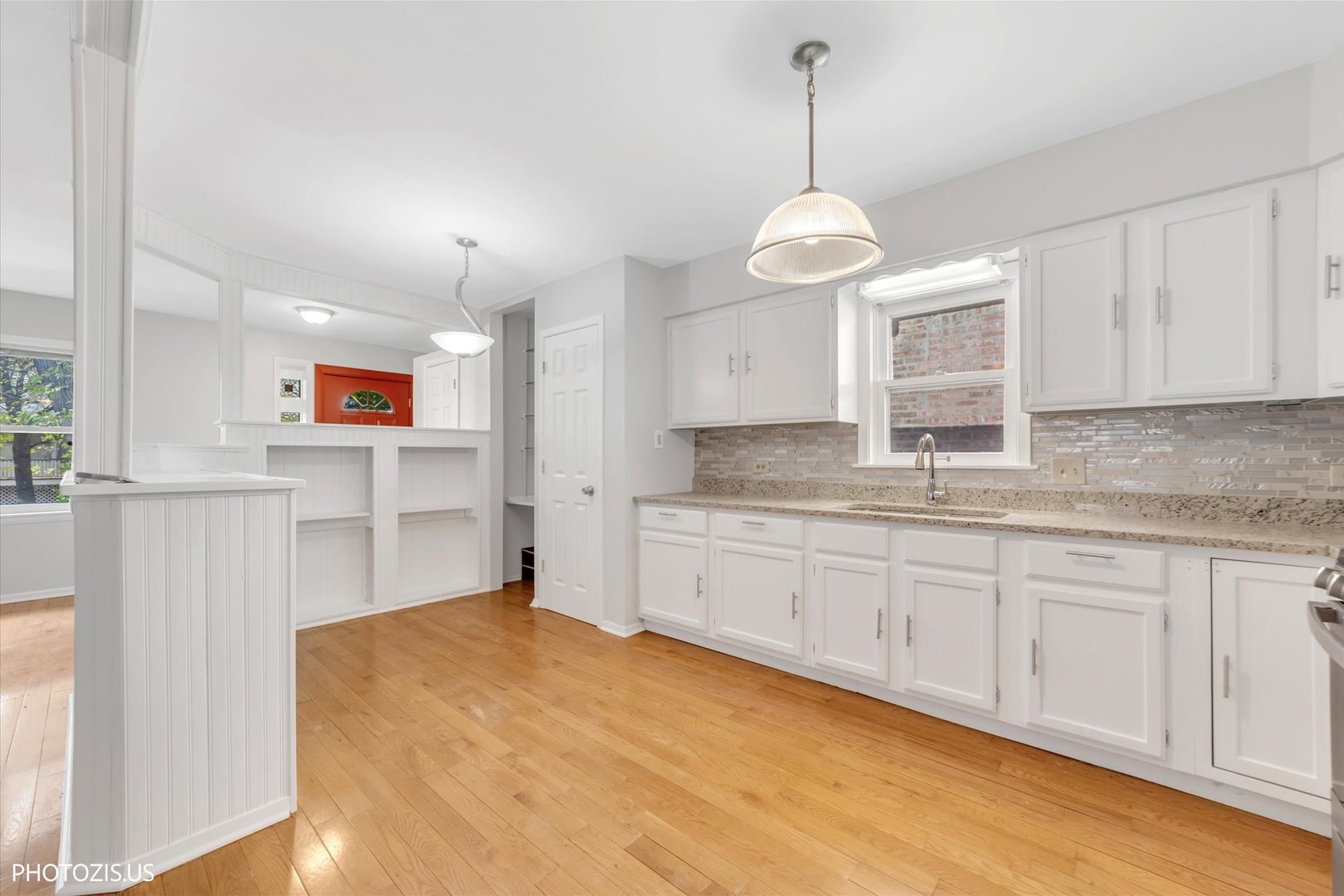 5119 N Tripp Avenue, Chicago, IL 60630