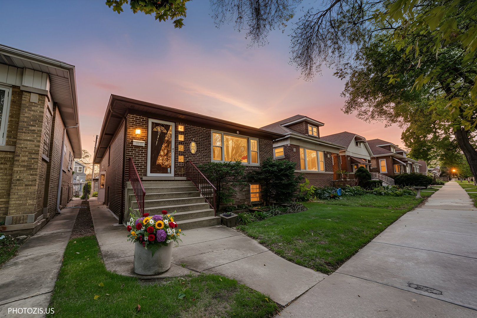 5119 N Tripp Avenue, Chicago, IL 60630