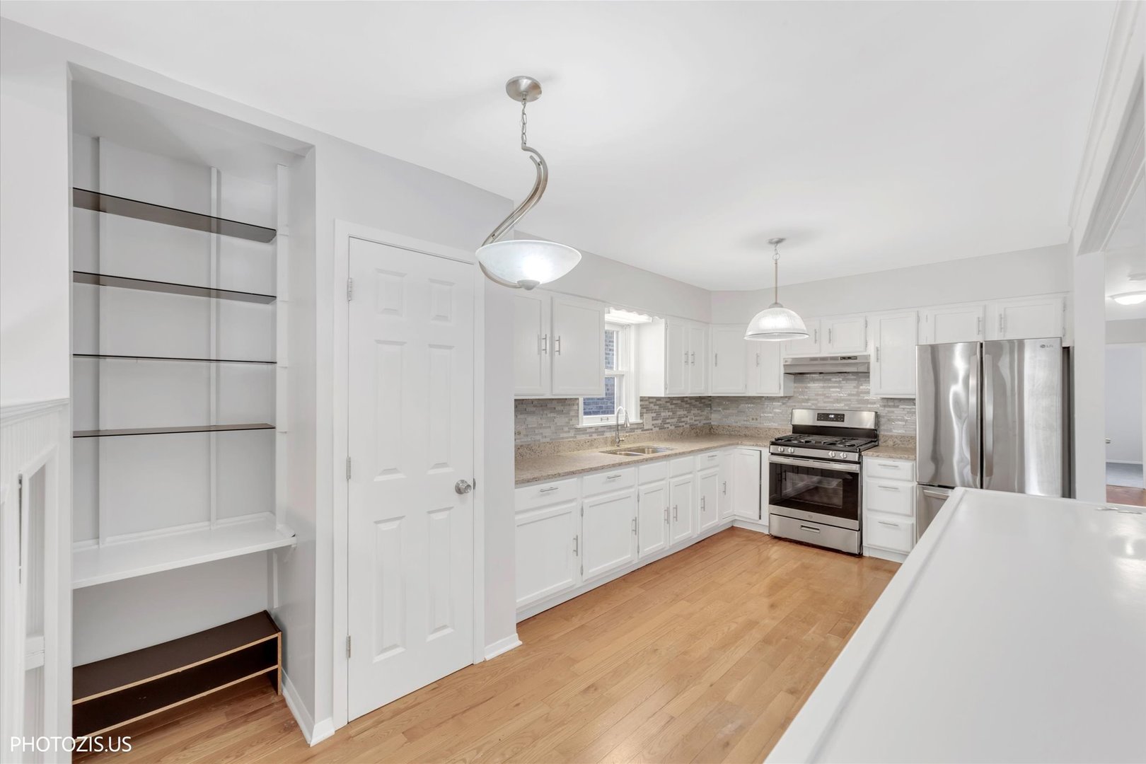 5119 N Tripp Avenue, Chicago, IL 60630