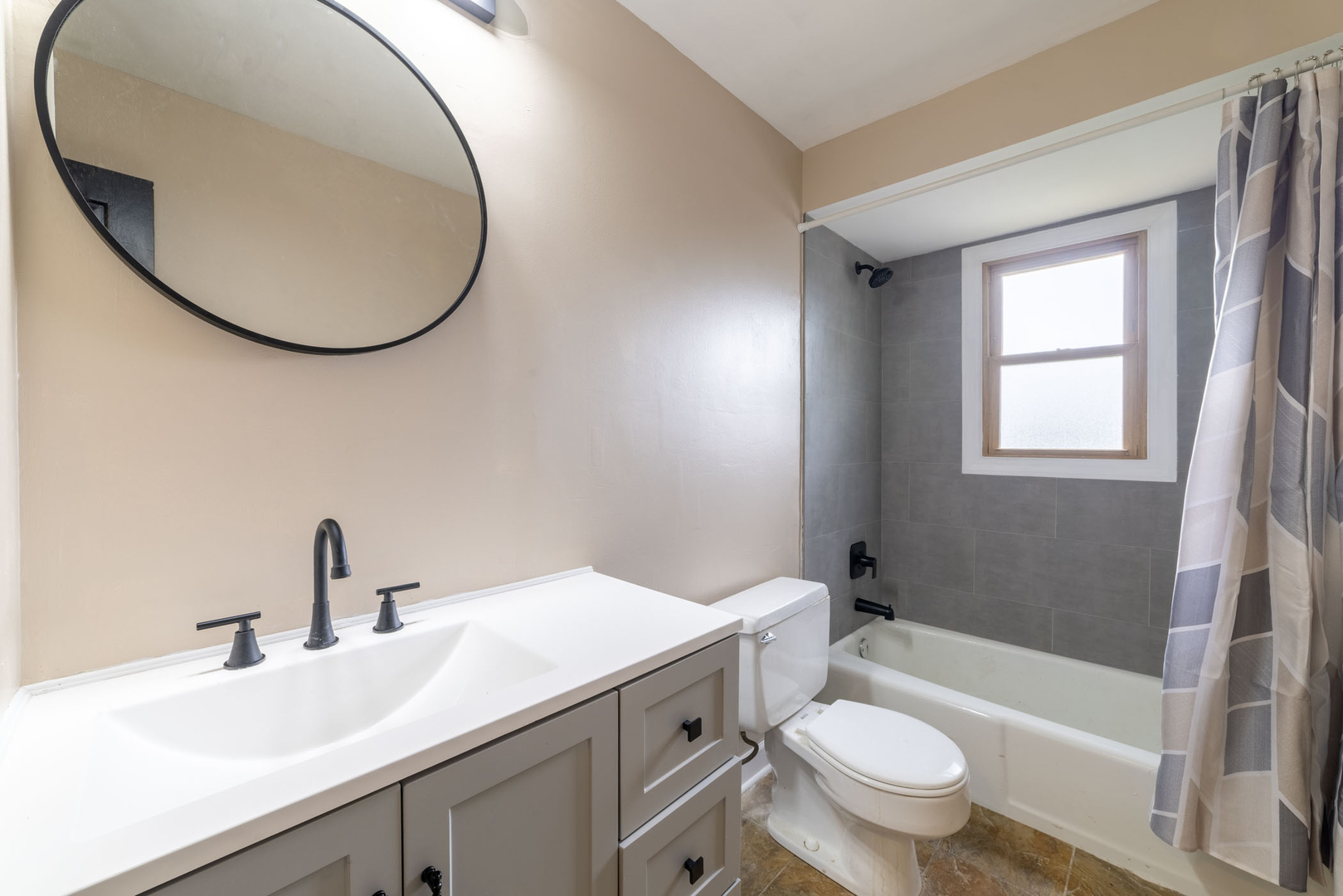 7727 166th Street, Tinley Park, IL 60477