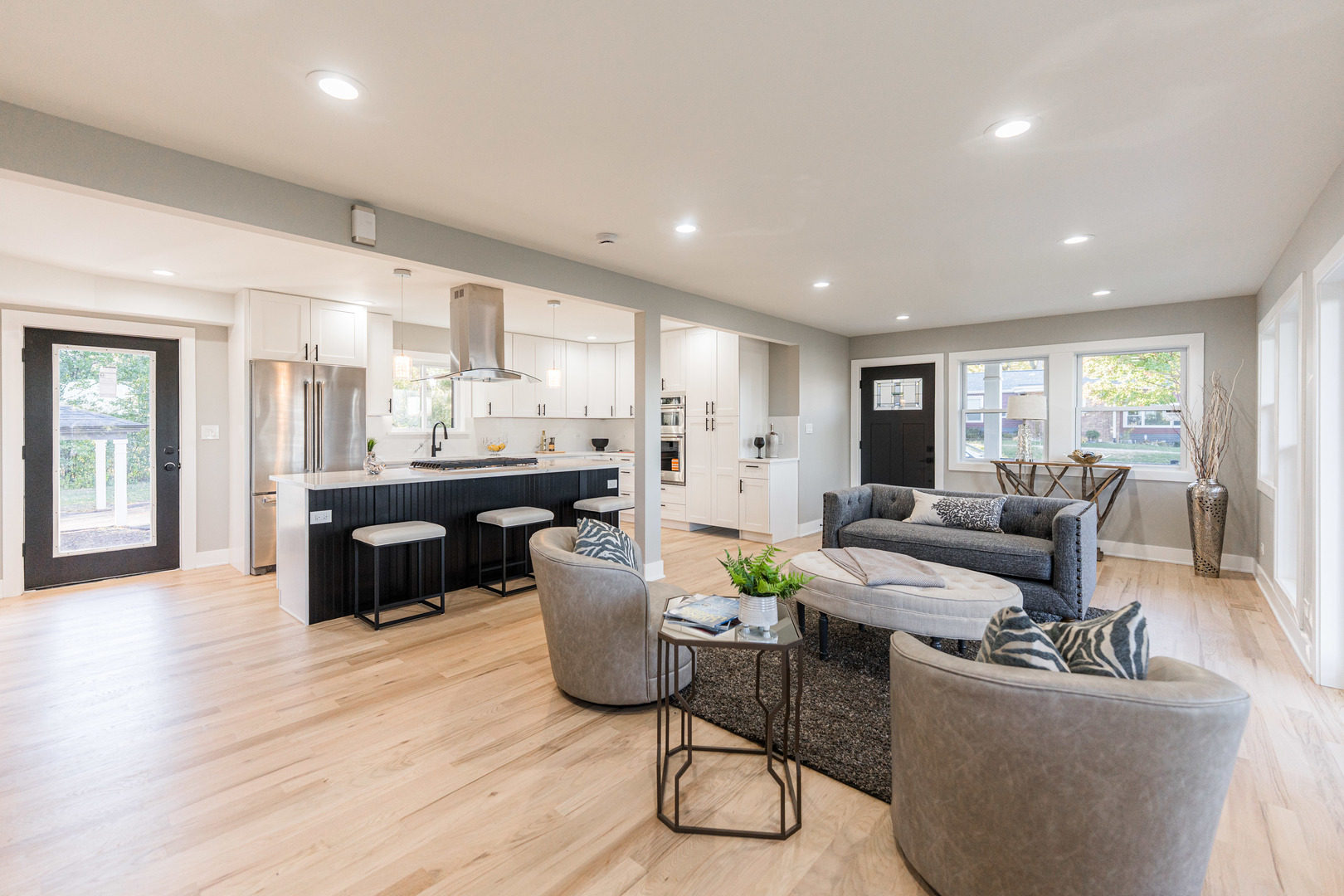 147 W North Avenue, Lombard, IL 60148