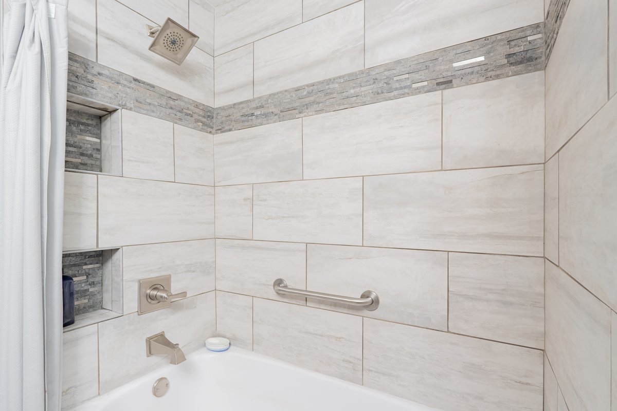 2907 Pheasant Run, Bloomington, IL 61704