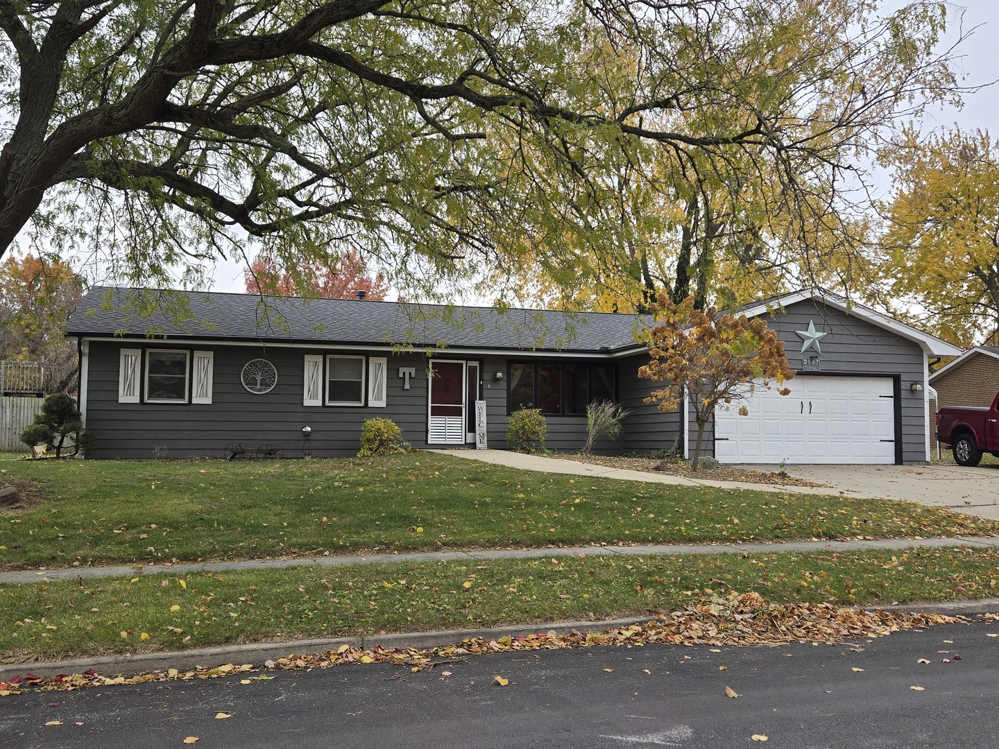 2907 Pheasant Run, Bloomington, IL 61704