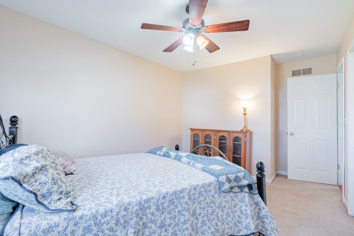 2907 Pheasant Run, Bloomington, IL 61704