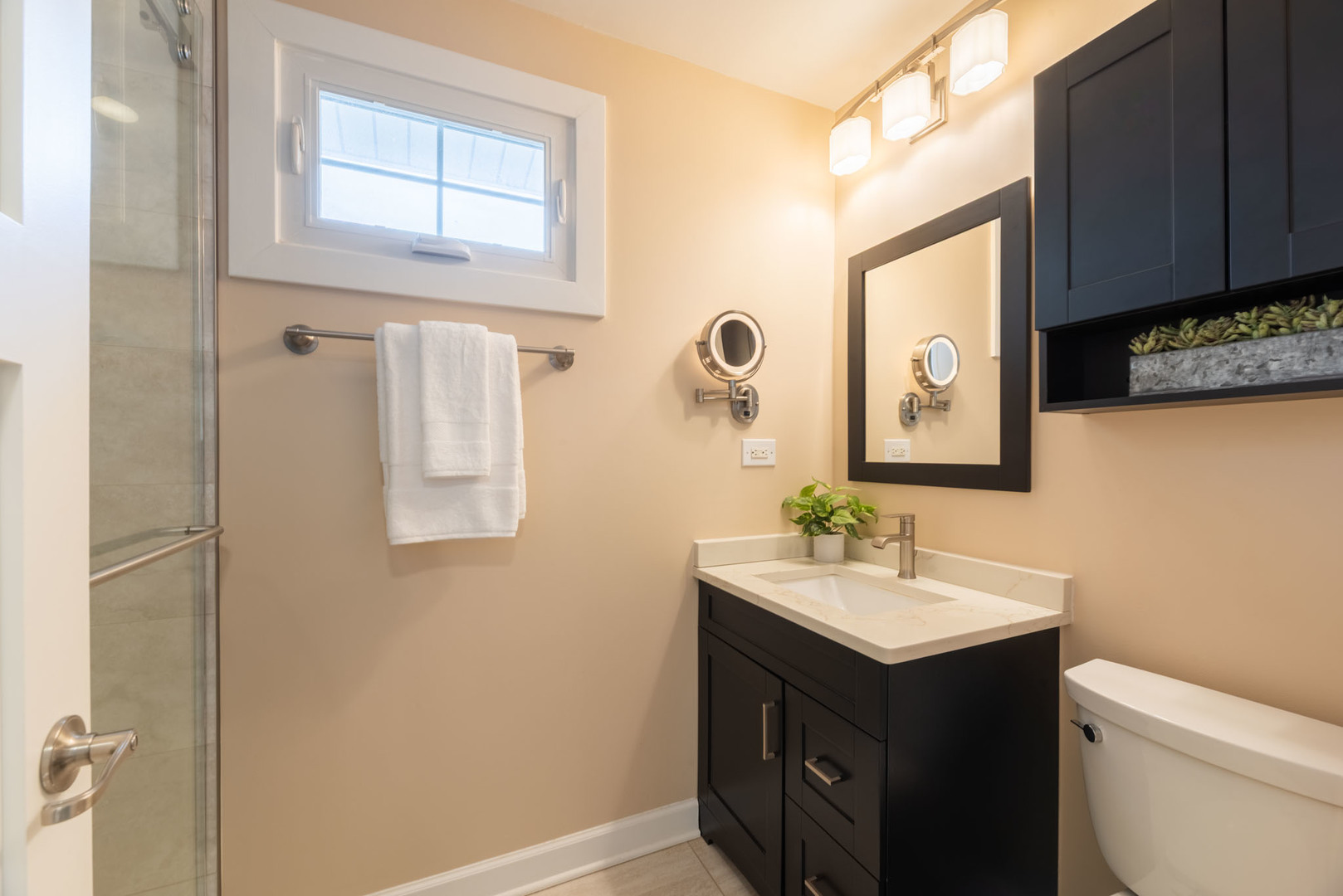 806 W Hackberry Drive, Arlington Heights, IL 60004