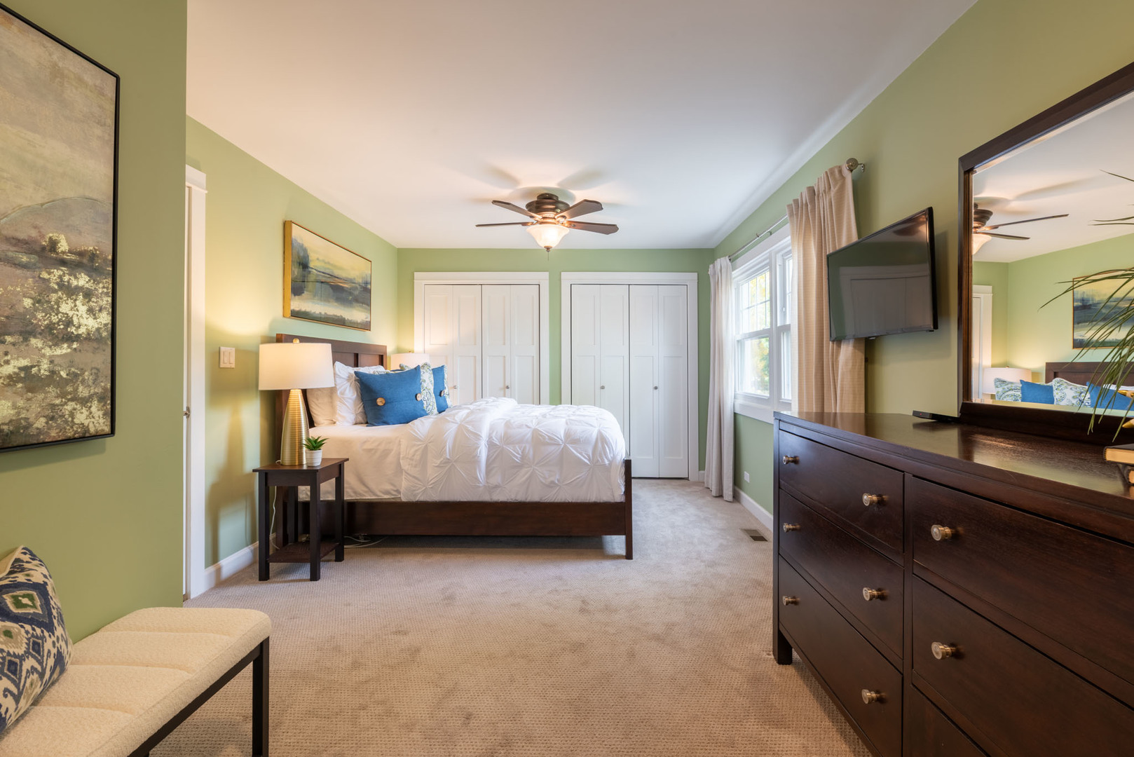 806 W Hackberry Drive, Arlington Heights, IL 60004