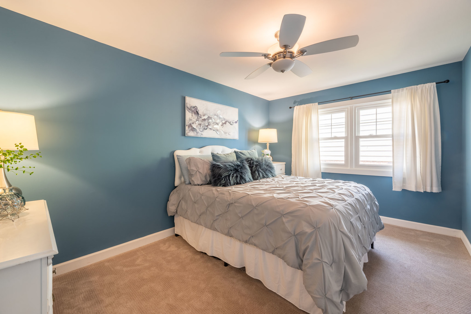 806 W Hackberry Drive, Arlington Heights, IL 60004