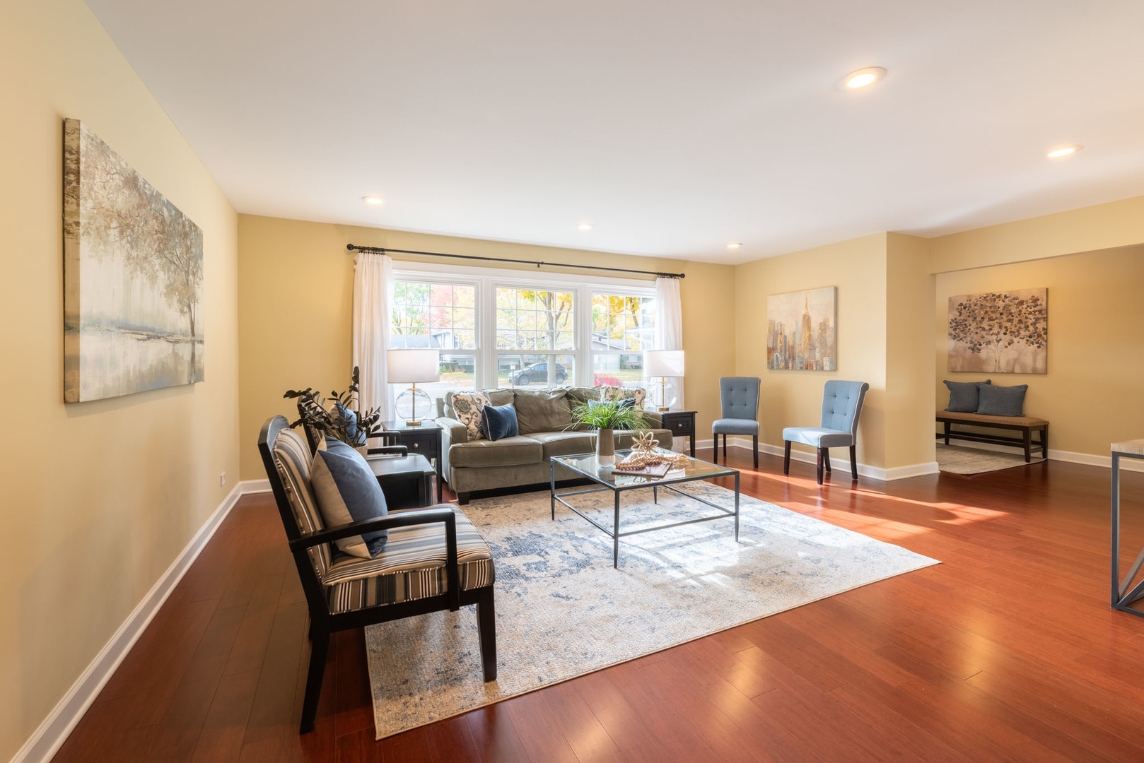 806 W Hackberry Drive, Arlington Heights, IL 60004