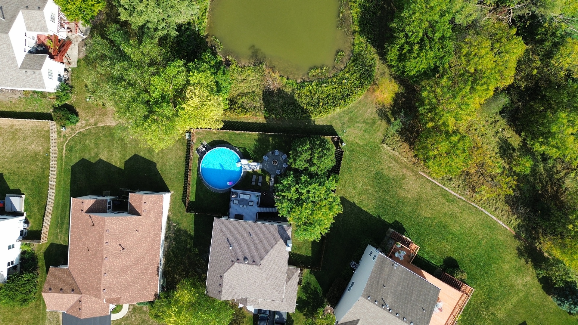 815 N Overlook Circle, Round Lake, IL 60073