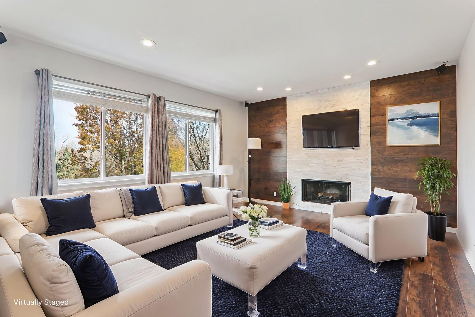 815 N Overlook Circle, Round Lake, IL 60073