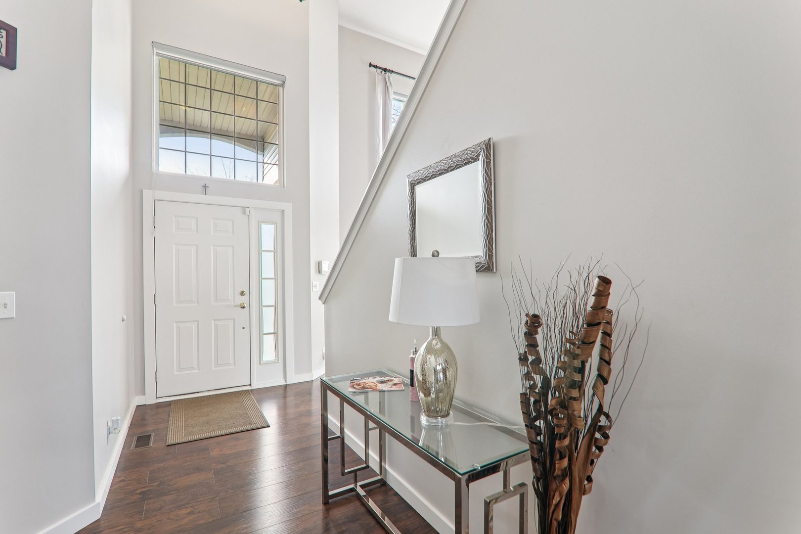 815 N Overlook Circle, Round Lake, IL 60073