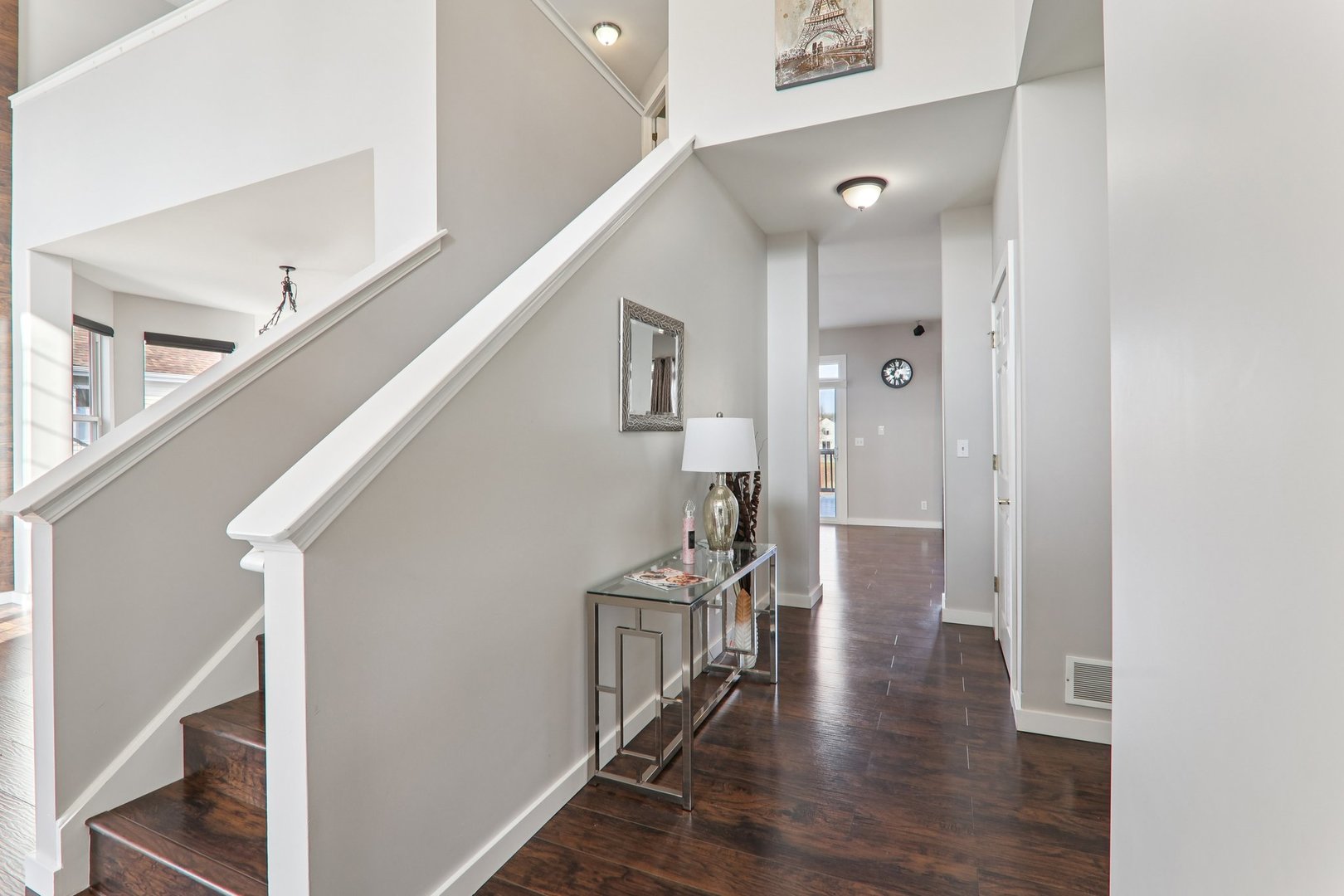 815 N Overlook Circle, Round Lake, IL 60073