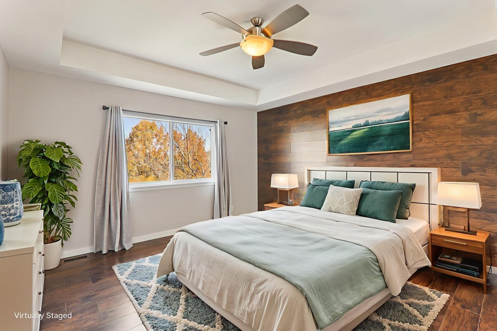 815 N Overlook Circle, Round Lake, IL 60073