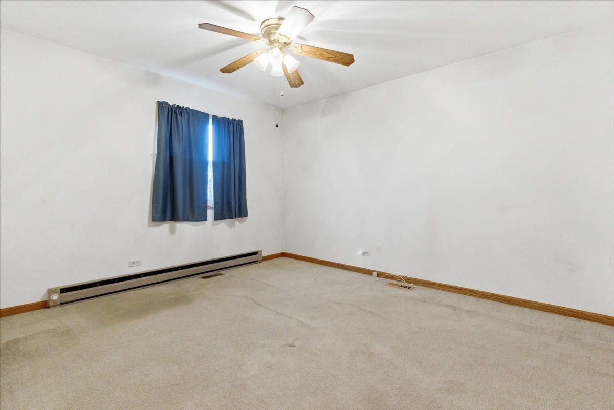 Round Lake Beach, IL 60073