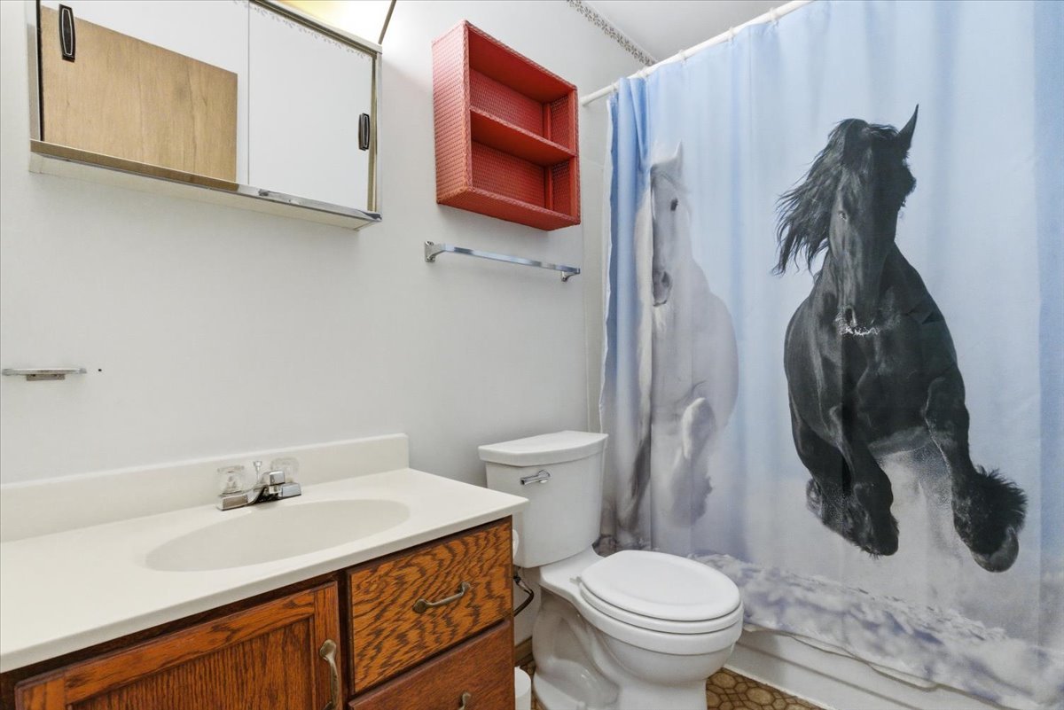 Round Lake Beach, IL 60073