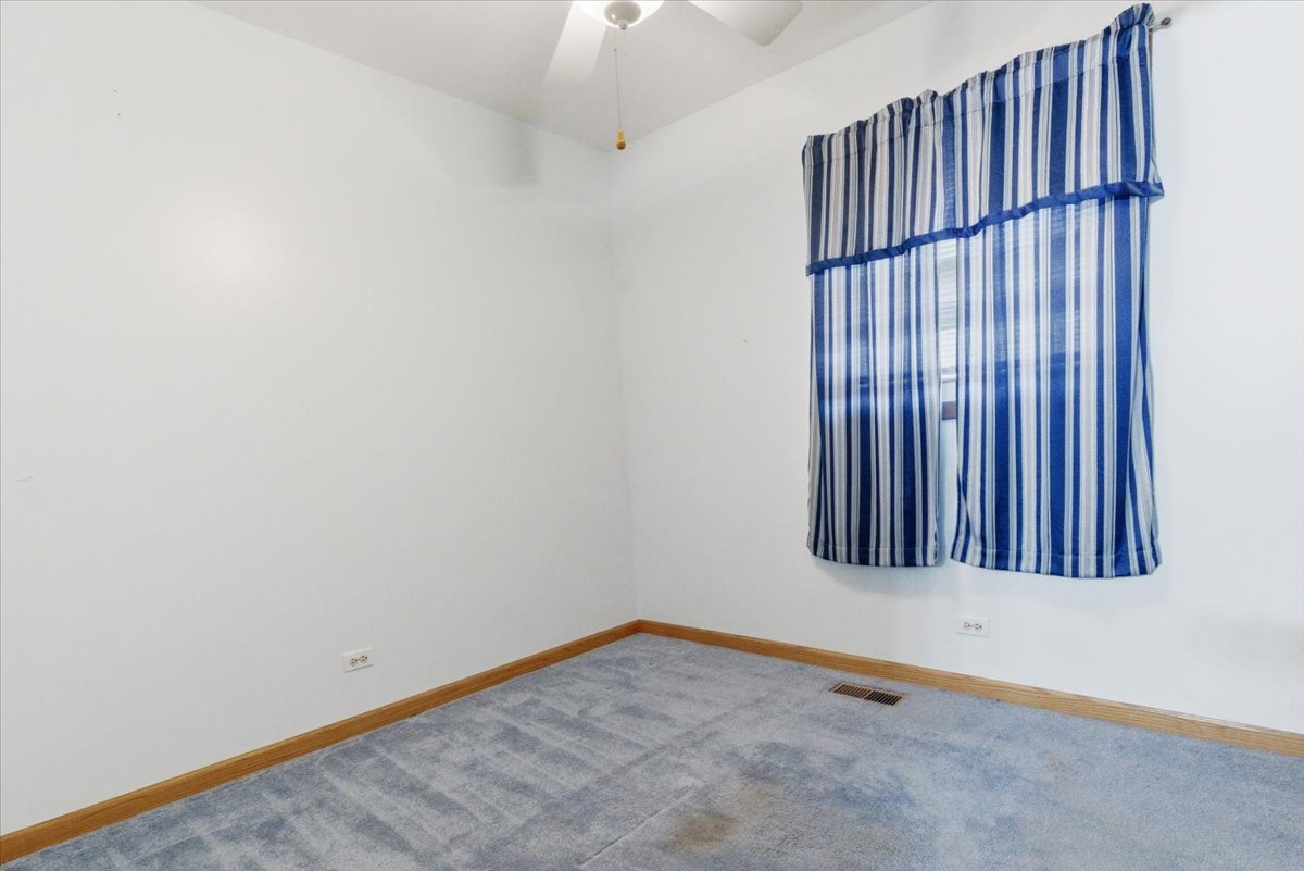 Round Lake Beach, IL 60073