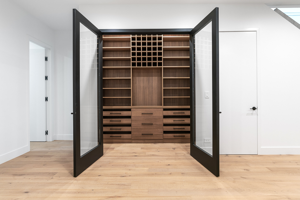 3446 N Oakley Avenue, Chicago, IL 60618