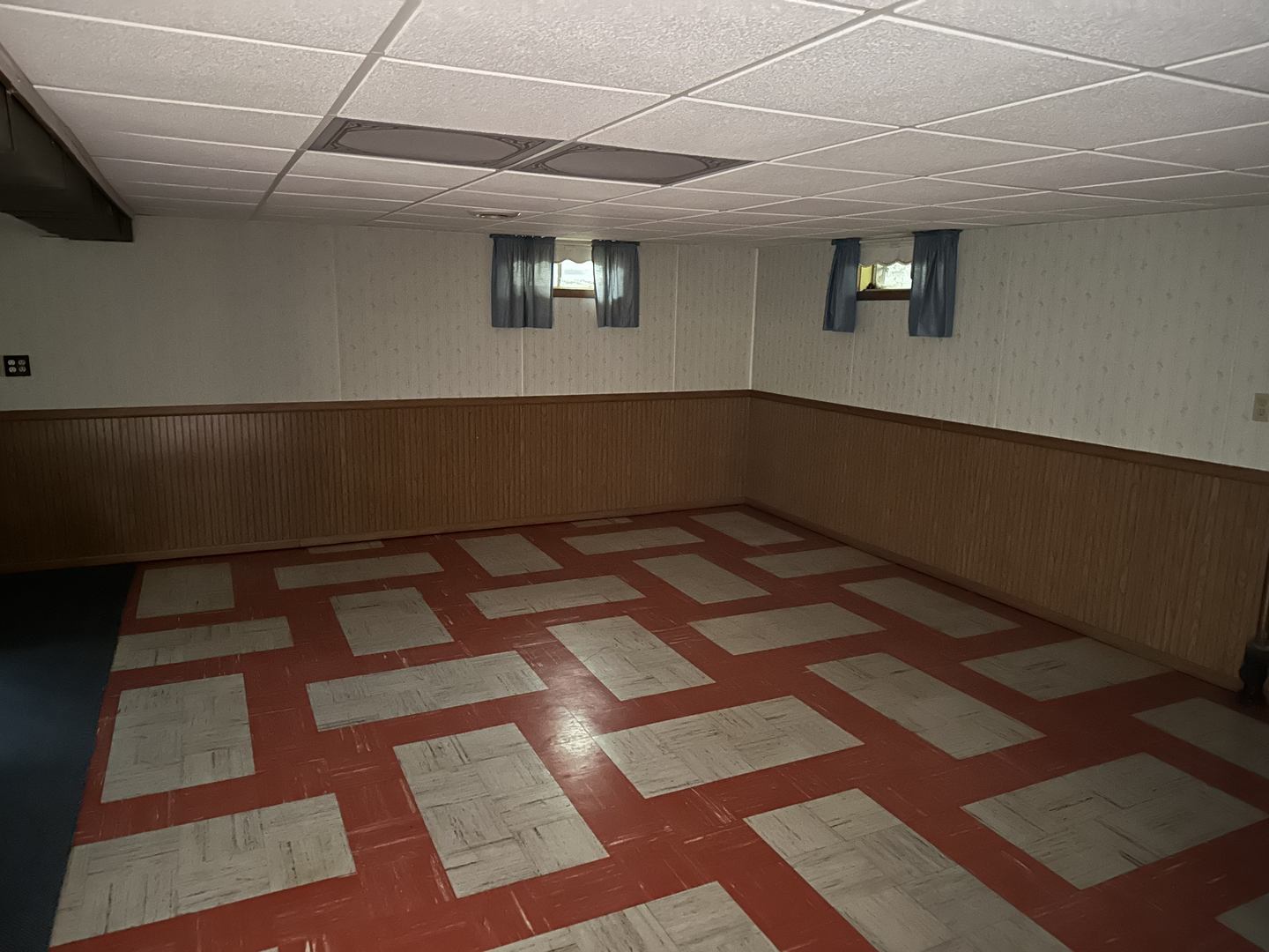 521 Chaney Avenue, Crest Hill, IL 60403