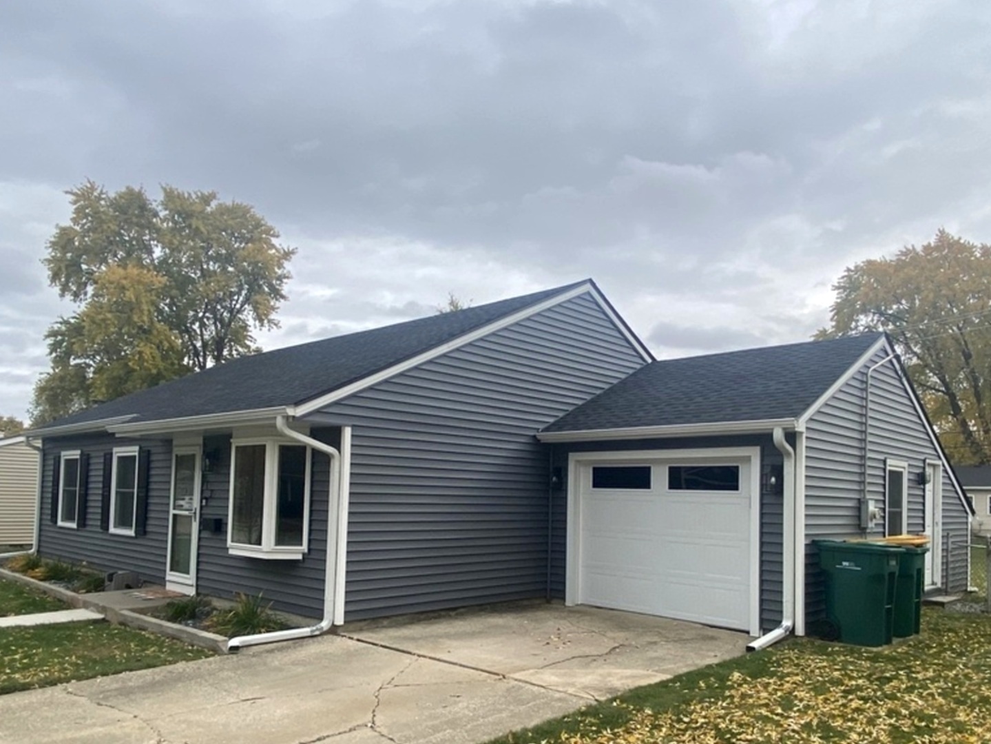 513 Fenton Avenue, Romeoville, IL 60446