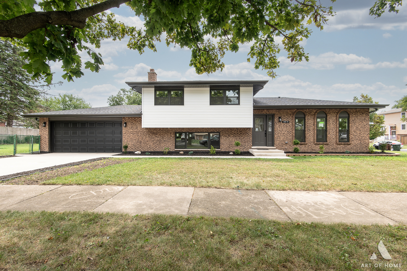 15601 Latrobe Avenue, Oak Forest, IL 60452