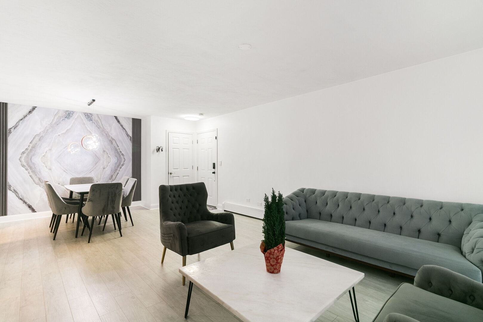 565 Maple Avenue #8, Lisle, IL 60532