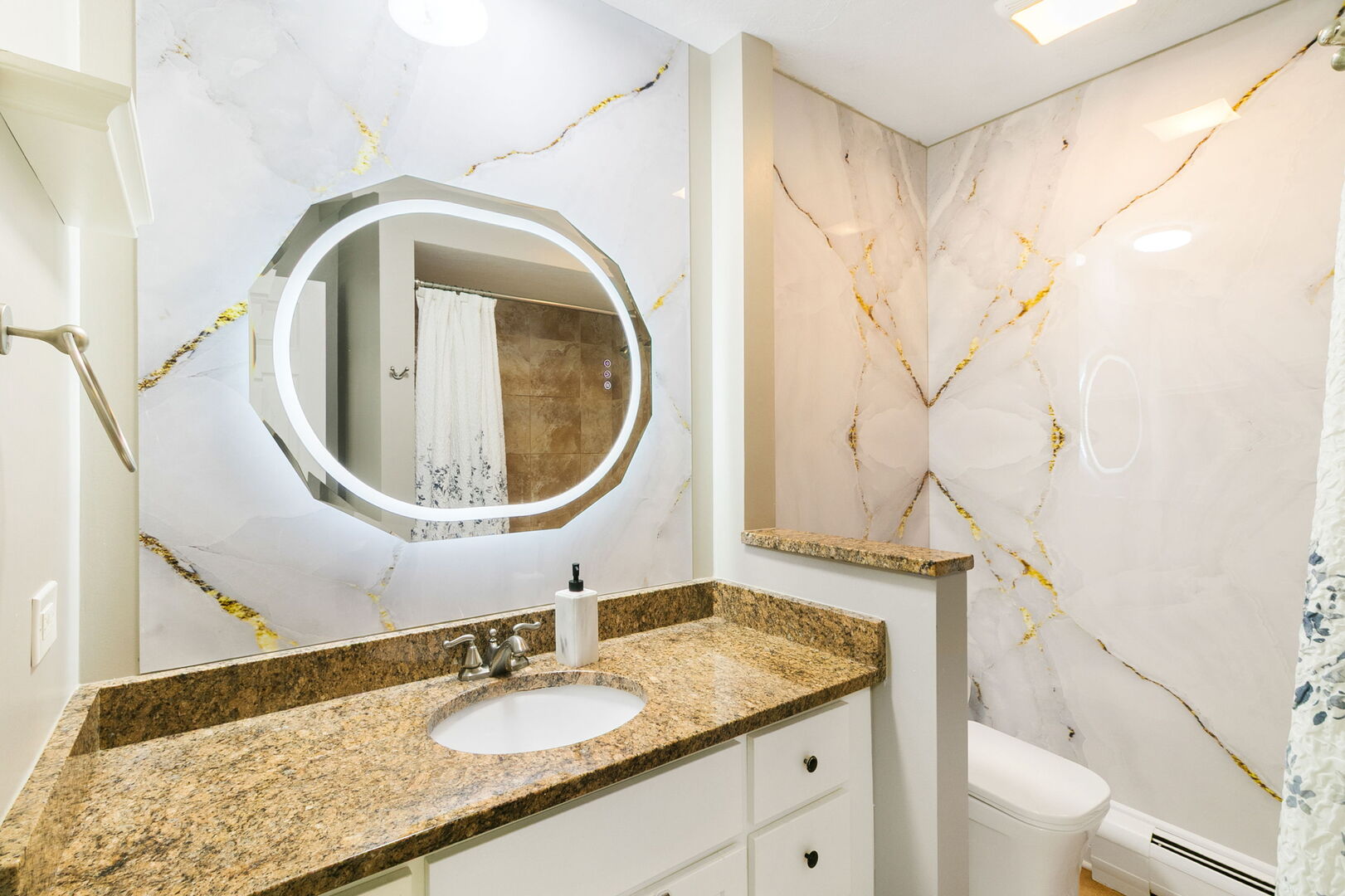 565 Maple Avenue #8, Lisle, IL 60532