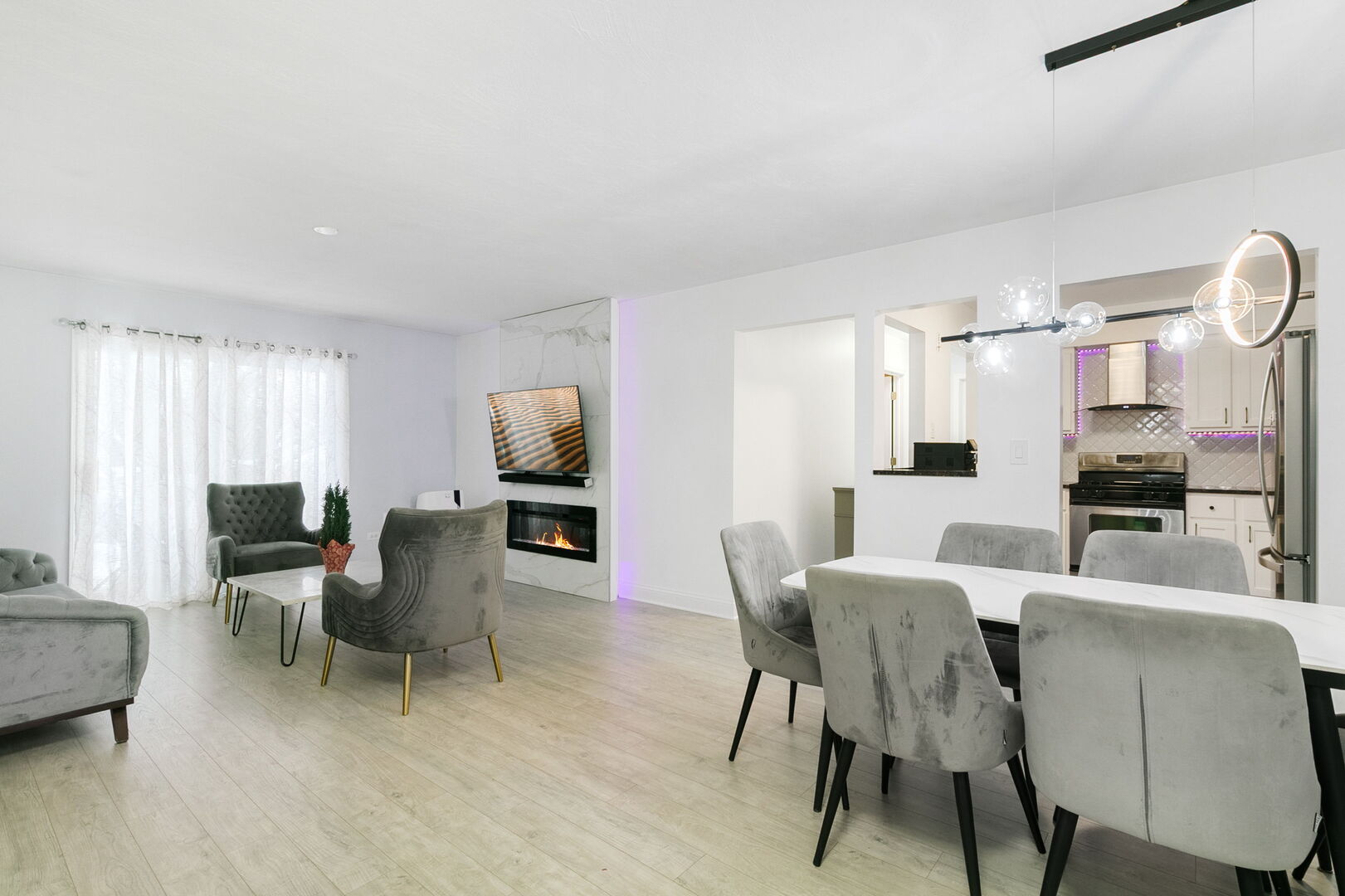 565 Maple Avenue #8, Lisle, IL 60532